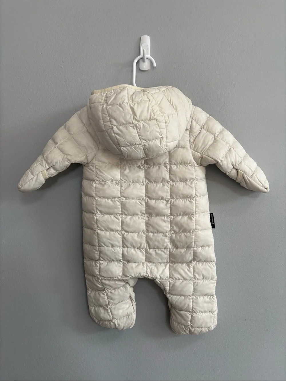 The North Face infant thermoball echo baby bunting 0-3m months beige